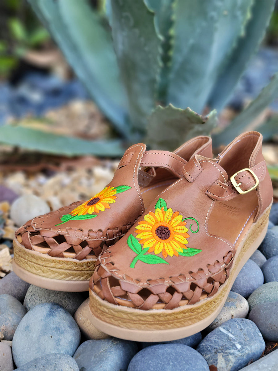 Mariela Huarache Artesanal De Piel Girasol- Artisanal Leather Sandals