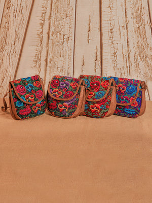 Bolsa Bordada Brisa - Artisanal Embroidered Brisa Crossbody Bag